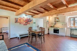 Apartment with barbeque & garden | Garden view - Image 5