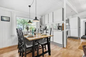 Fully equipped nice house with barbeque, garden & sauna | Sea view | Pets are welcome - Image 5