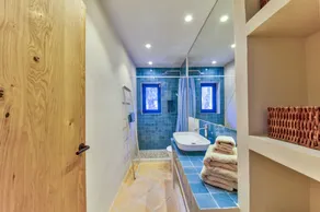 Villa with private pool, terrace & garden | Panoramic view - Image 5