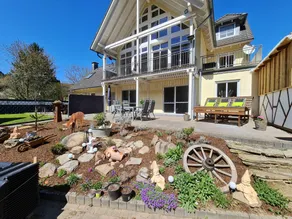 Flat with terrace, barbeque & garden - Image 2