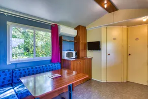Mobile Home 'Mon Gite En Camargue' with Private Terrace, Private Garden and Air Conditioning - Image 3