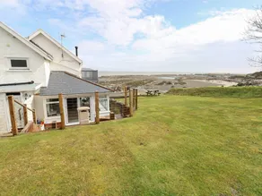 Child-friendly nice cottage with garden | Beach nearby | Pet-friendly - Image 2