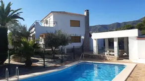 Fully equipped holiday home with private pool, garden & terrace | Mountain view - Image 4