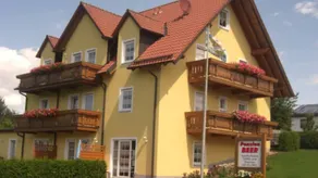 Flat with barbeque, terrace & garden - Image 1