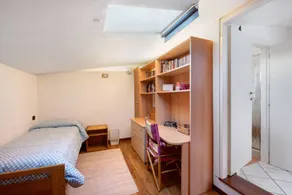 Private room ‘Raffa-Ele’ with Wi-Fi and air conditioning - Image 3