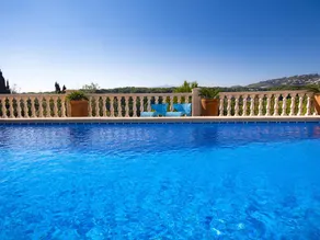 Komfortable Villa mit privatem Pool, 50 m vom Strand, Klimaanlage und WiFi - Image 3