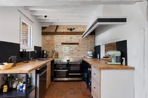 Holiday home with terrace, barbecue & garden | Garden view | Suitable for remote work - Image 5