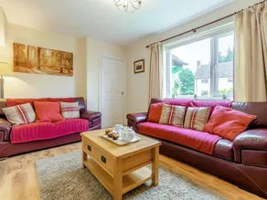 Cottage with garden & barbecue - Image 5