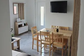 Flat with garden - Image 4