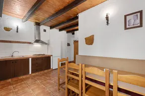 Maison avec jardin, terrasse et piscine | Vue montagne - Image 4