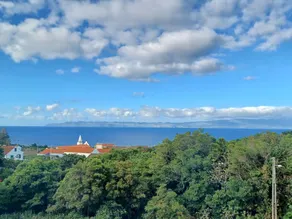Grand appartement de vacances adapté aux familles avec jardin, terrasse et internet haut débit | Vue montagne | Parfait pour le travail à distance - Image 3
