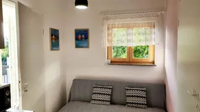 Holiday apartment with barbecue & terrace - Image 4