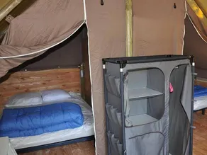 Tent with heated pool & terrace - Image 5
