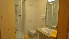 Apartamento vacacional con piscina, terraza y sauna - Image 3