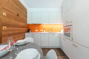 Luxe Apartment Near ski Lift - Image 5