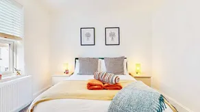 Lovely holiday home with garden - Image 3