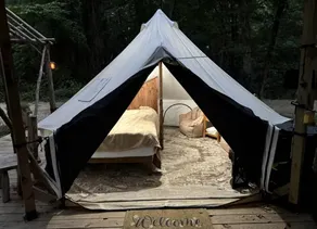 Cozy Bell Tent Retreat with Oak Bar Deck near Nature Trails, Honey Grove, TX - Image 5