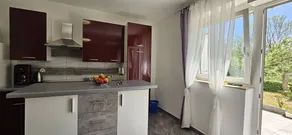 Apartment with BBQ | Garden view - Image 3