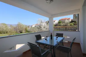 Apartment with garden, barbecue & terrace | Garden view - Image 2