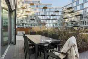 The Marina Suite Including 1x Free Private Parking Spot - Image 5