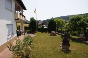 House with terrace & garden - Image 5