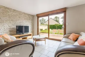 Gite with BBQ, terrace & garden - Image 5