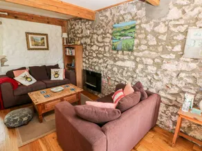 Family-friendly charming cottage with terrace & garden | Dogs allowed - Image 3
