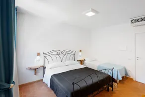 Room 'Camera Vico' with Mountain View, Wi-Fi and Air Conditioning - Image 3
