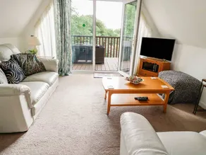 Family-friendly nice cottage with garden, jacuzzi & pool | Pets allowed - Image 3
