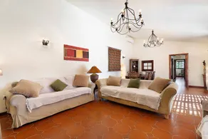 Fully equipped villa with private pool, terrace & BBQ | Mountain view - Image 5