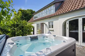 Casa con jardín, terraza y jacuzzi | Vistas al lago - Image 2