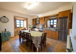 Country House 'María Bargiela' with Private Terrace, Private Garden and Wi-Fi - Image 4