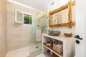 Family-friendly nice house with barbecue, terrace & private pool | Garden view | Pets are welcome - Image 5