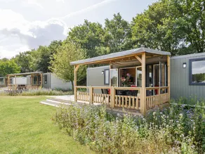 Chalet with heated pool - Image 5