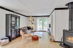 Holiday home with terrace - Image 2