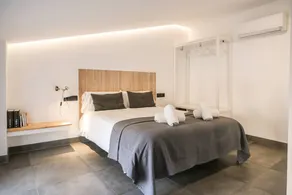 Fully equipped holiday apartment with terrace | Mountain view - Image 2