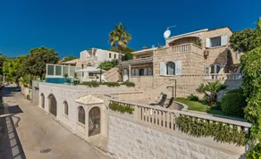 Villa Maritime mit Infinity Pool - Image 3