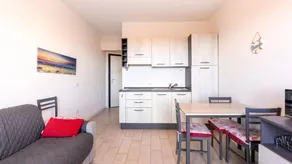 Apartment mit Terrasse und Pool - Image 4