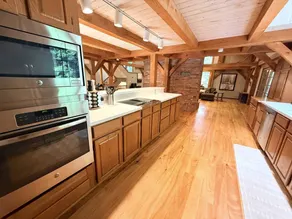 Mountain Retreat with Stone Fireplace & Game Room Near Stratton, Magic Mountain & Bromley Mountain, - Image 3