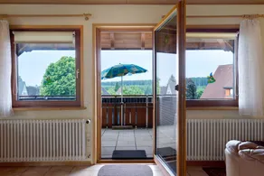 Apartment 'Haus Barbara' with Shared Garden, Balcony and Wi-Fi - Image 3