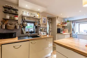Holiday home with garden, terrace & barbecue - Image 4