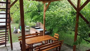 House with barbeque, terrace & garden - Image 5