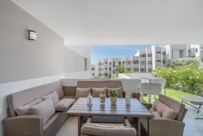 Luxury Apartment with Sea Views, Wi-Fi, and Air Conditioning in Manilva - Image 3