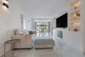 Villa with terrace, garden & barbecue | Garden view | Perfect for remote work - Image 4