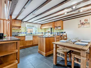 Fully equipped pleasant cottage with terrace, barbeque & jacuzzi | Pets allowed - Image 5