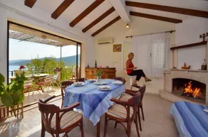 Comfortable and spacious house with terrace and sea view Cove Mikulina Luka, Korčula (K-20116) - Image 2