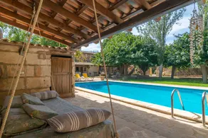 Family-oriented wonderful villa with garden, terrace & BBQ - Image 4