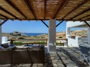 Seaside Villa Costal Vibes Walk to Beach - Image 3