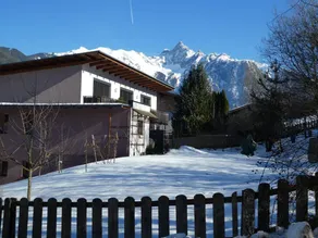 Family-friendly holiday apartment with garden | Mountain view - Image 5