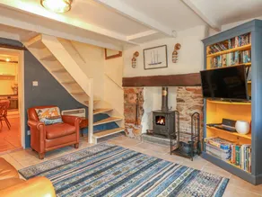 Cottage with garden - Image 4